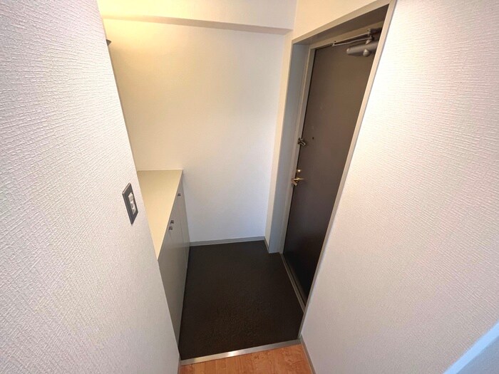 物件内観写真17　(玄関)