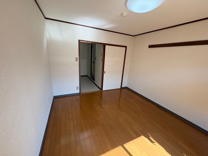 物件内観写真18　(居室)