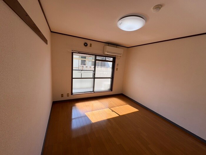 物件内観写真19　(居室)