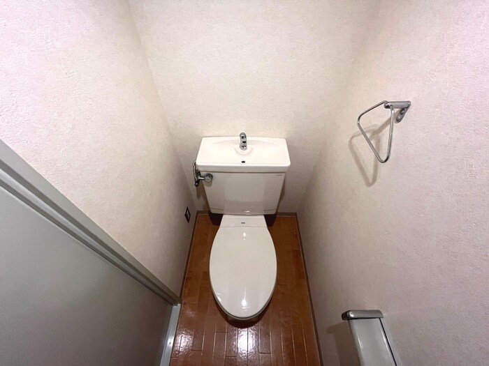 物件内観写真12　(トイレ)