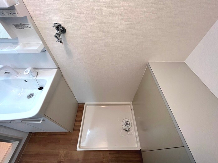 物件内観写真13　(洗濯機置場)