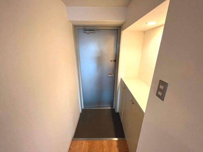 物件内観写真14　(玄関)