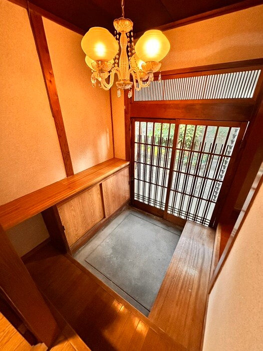 物件内観写真15　(玄関)