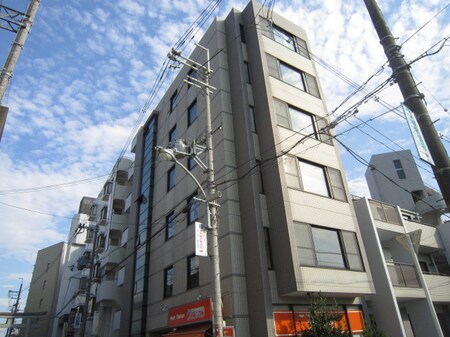 ロイヤルグラン外観写真