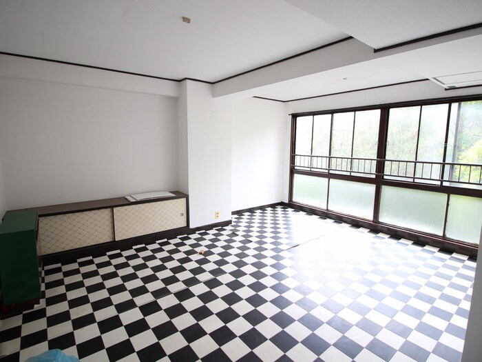 物件内観写真15　(居室)