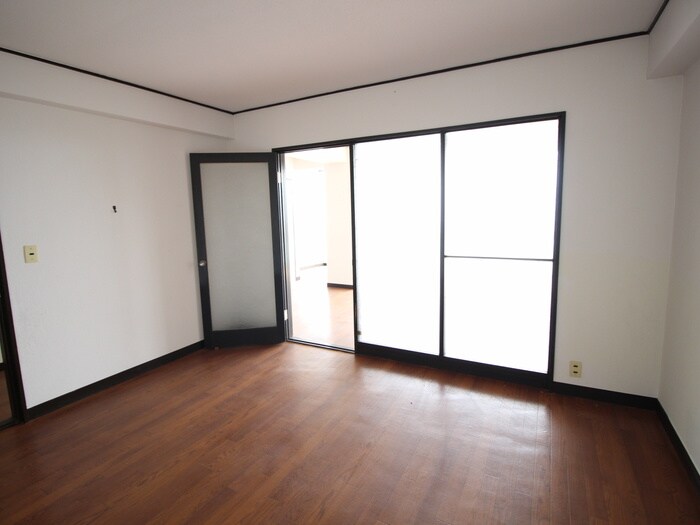 物件内観写真21　(居室)