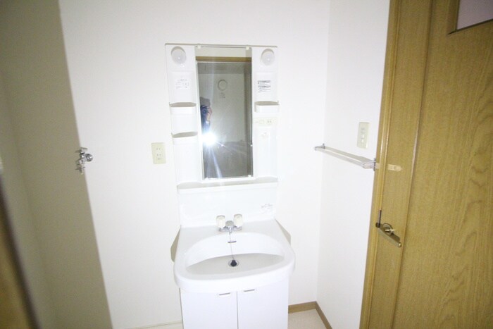 物件内観写真11　(洗面)