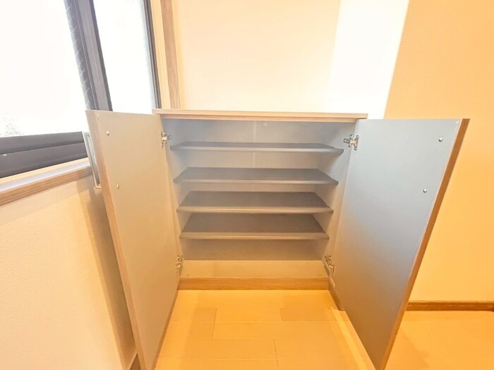 物件内観写真17　(靴箱)