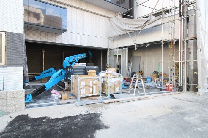 物件外観写真5　(エントランス部分)