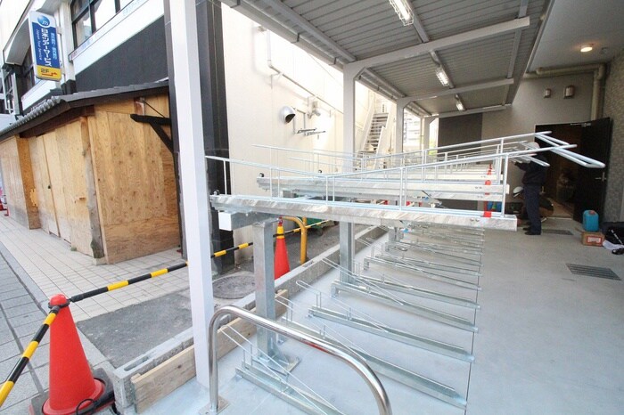 物件外観写真6　(駐輪場)