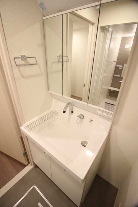 物件内観写真12　(洗面)