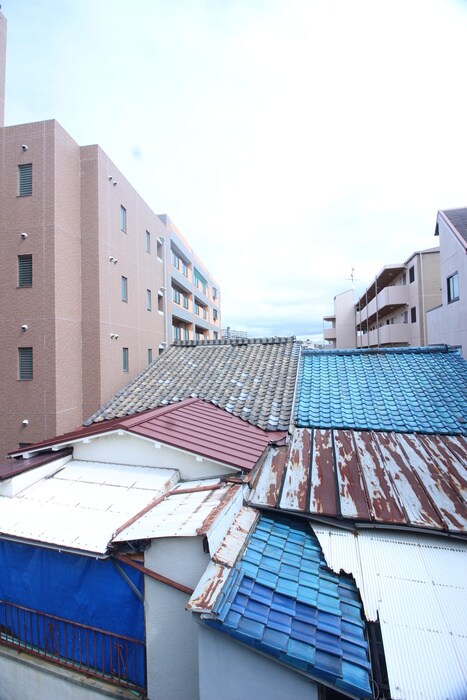 物件内観写真16　(室内からの展望)