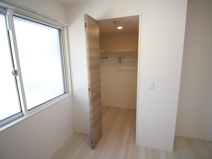 物件内観写真14　(収納)