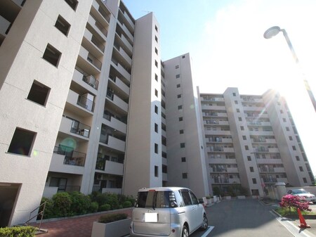 桃山台ｸﾞﾗﾝﾄﾞﾏﾝｼｮﾝD3号棟(504)外観写真