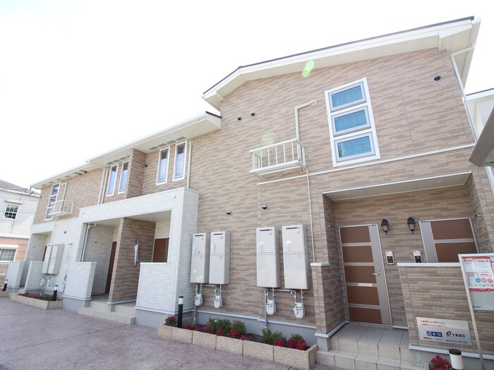 物件外観写真2　(外観写真)