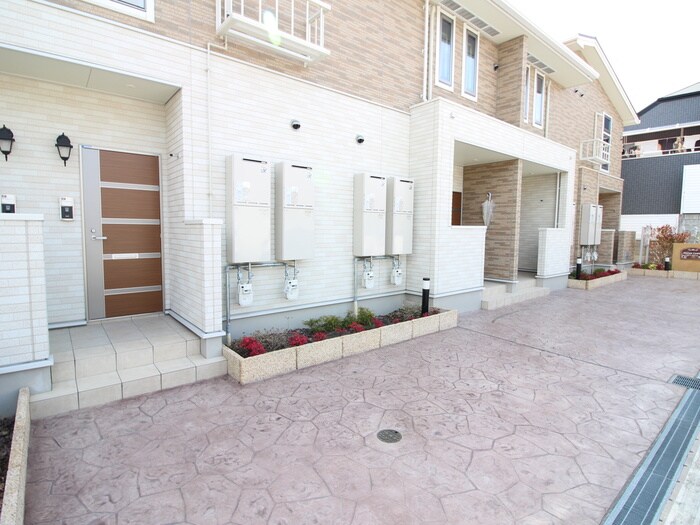 物件外観写真6　(外観写真)