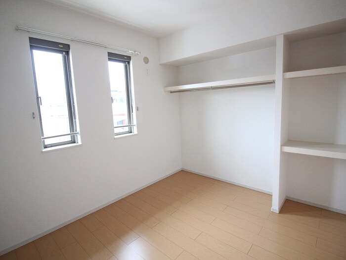 物件内観写真16　(居室)