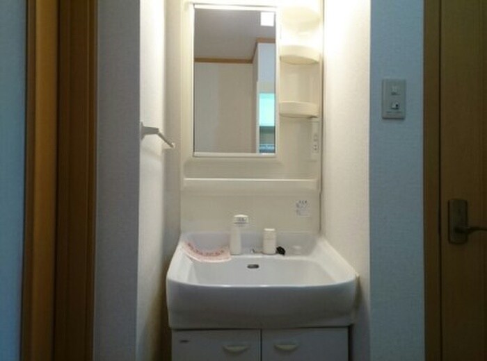 物件内観写真10　(洗面)