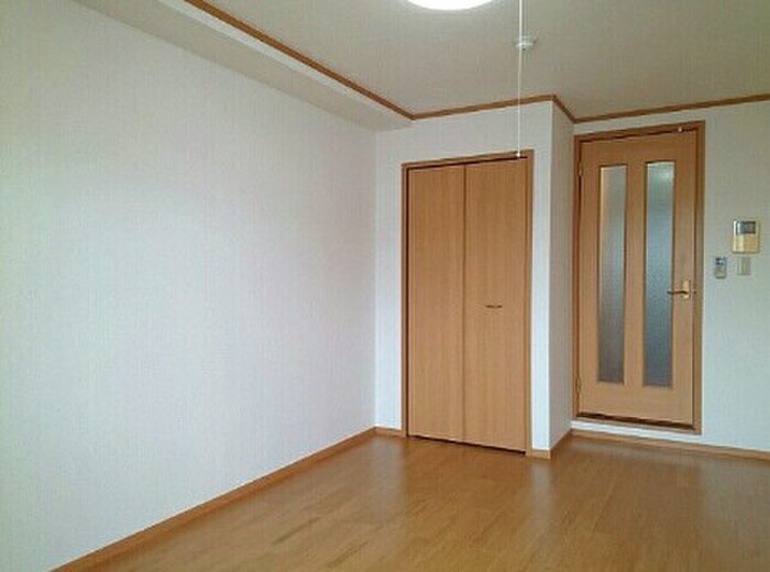 物件内観写真12　(居室)