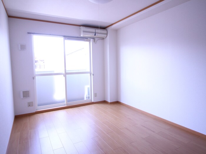 物件内観写真21　(居室)