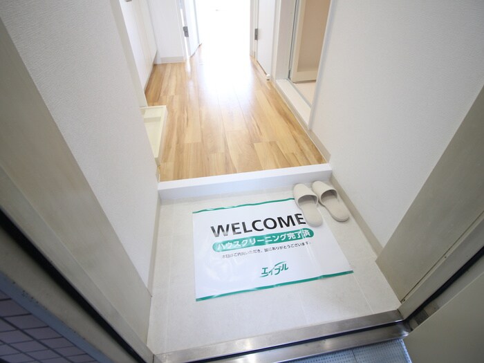 物件内観写真17　(玄関)