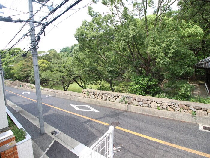 物件内観写真22　(室内からの展望)