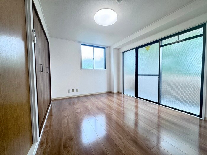 物件内観写真5　(居室)