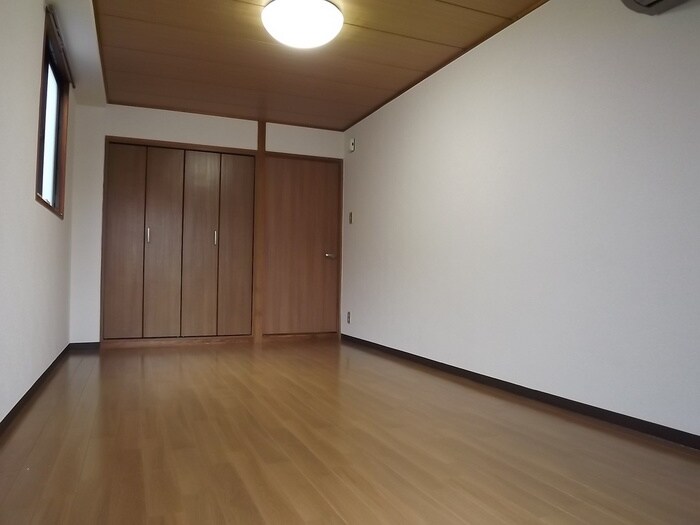 物件内観写真5　(居室)