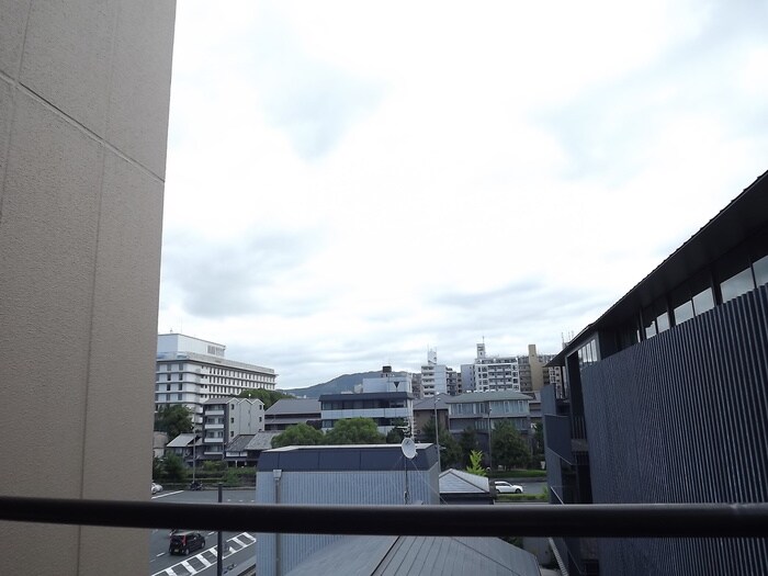 物件内観写真13　(室内からの展望)