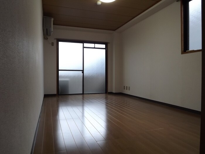 物件内観写真14　(居室)