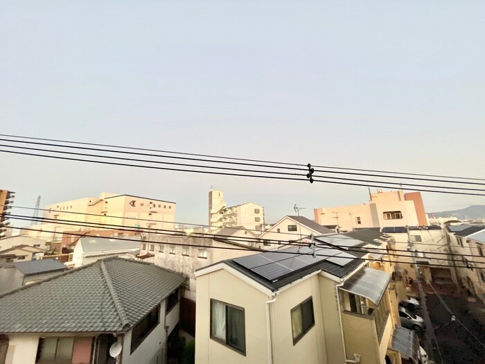 物件内観写真22　(室内からの展望)