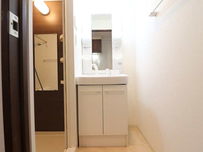 物件内観写真12　(洗面)