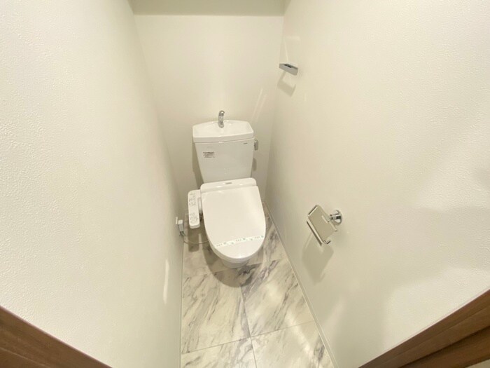 物件内観写真14　(トイレ)