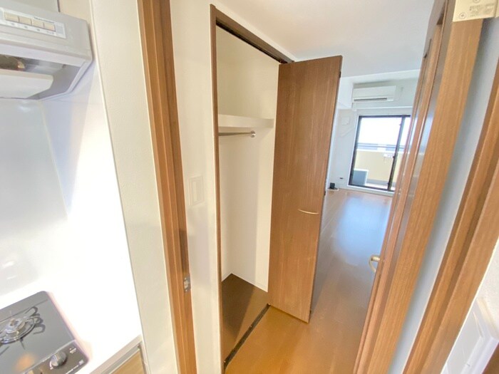 物件内観写真15　(収納)