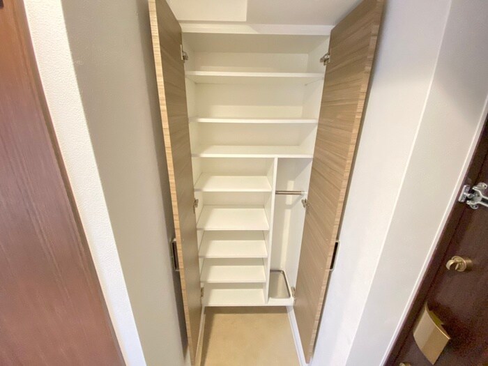 物件内観写真16　(靴箱)