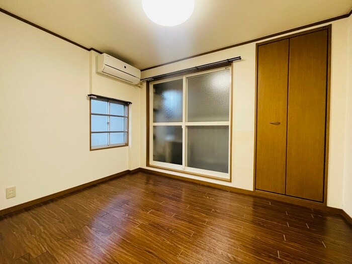 物件内観写真8　(居室)