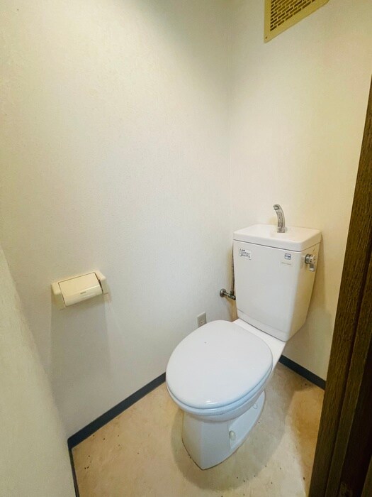 物件内観写真12　(トイレ)