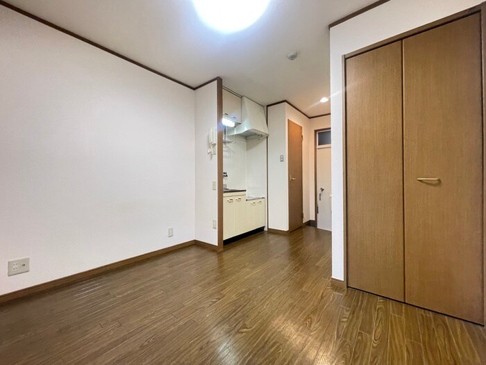 物件内観写真7　(居室)