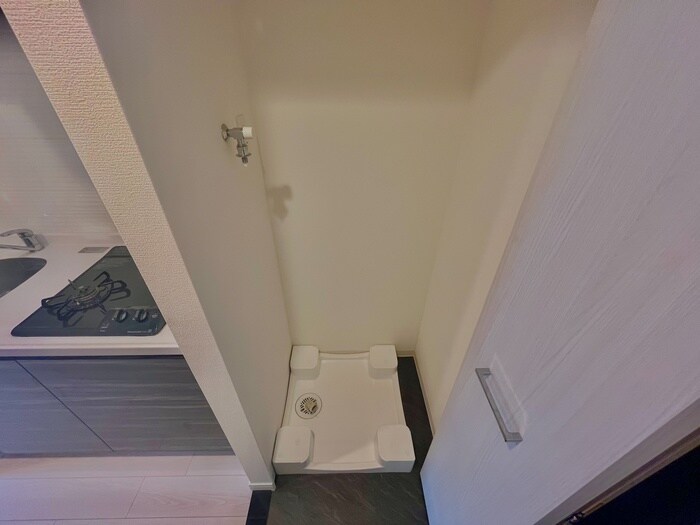 物件内観写真13　(洗濯機置場)