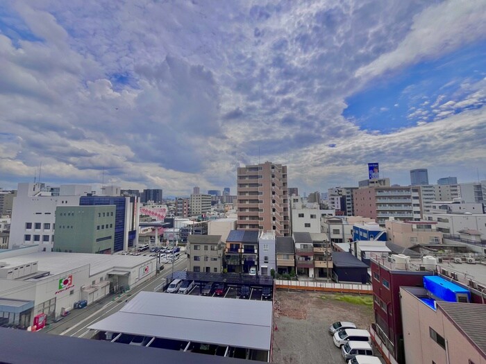 物件内観写真21　(室内からの展望)