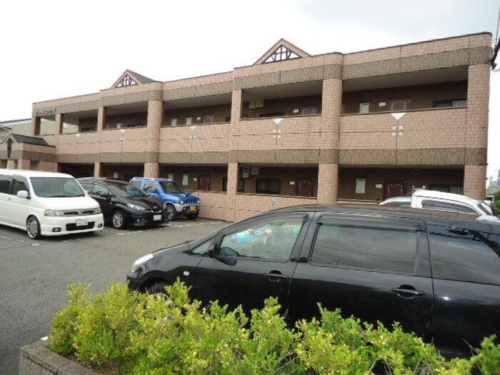 物件外観写真2　(駐車場)