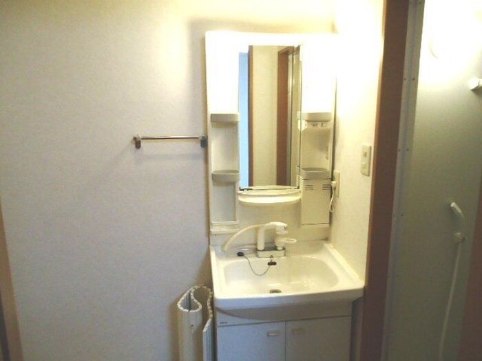 物件内観写真8　(洗面)