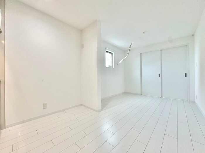 物件内観写真1　(居室)