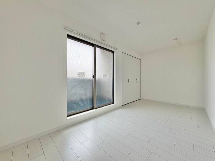 物件内観写真2　(居室)