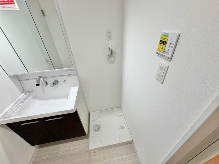 物件内観写真7　(洗濯機置場)