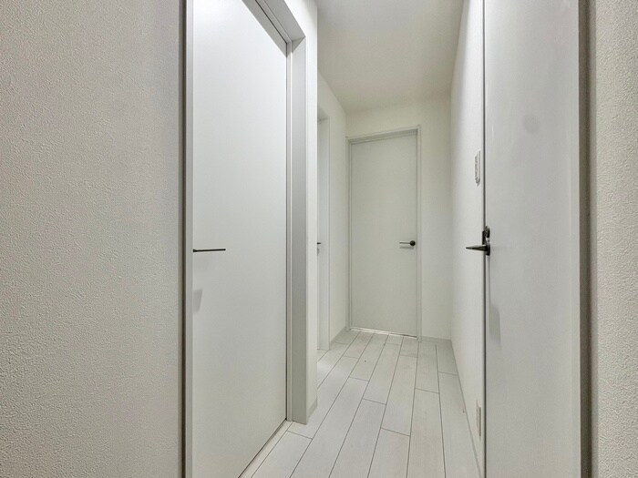 物件内観写真10　(廊下)