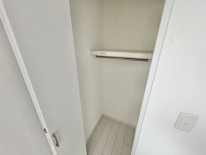 物件内観写真13　(収納)