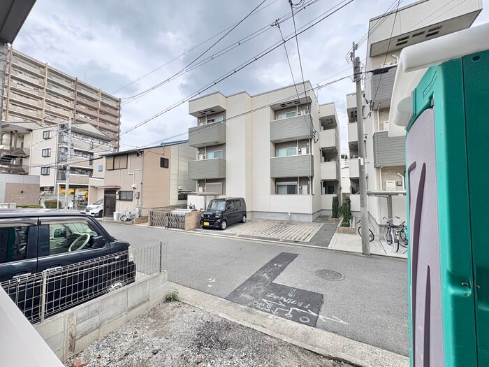 物件内観写真16　(室内からの展望)