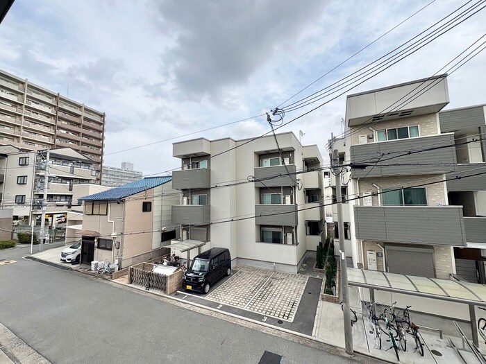 物件内観写真16　(室内からの展望)