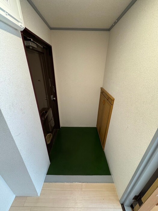 物件内観写真19　(玄関)